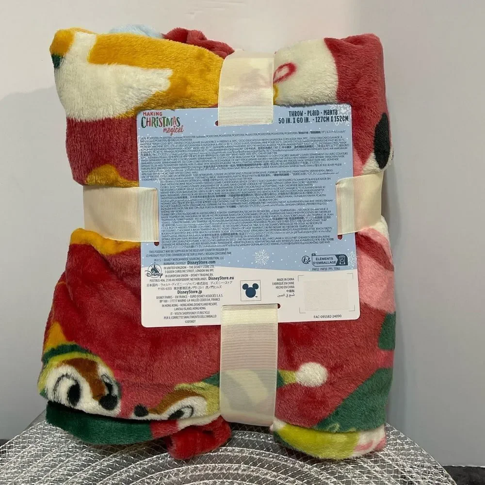 Disney Mickey Mouse and Friends Holiday Throw NWT